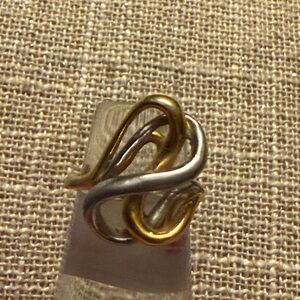 VTG 18 kt gold plated two tone abstract ring, size 5